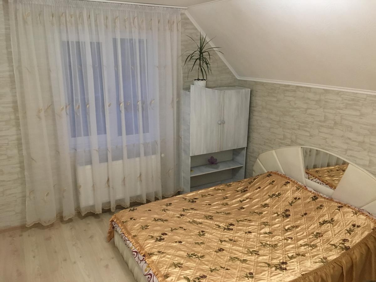 Vacation Home Lubov Кам'янець-Подільский Екстер'єр фото